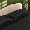 Set due federe in raso nero